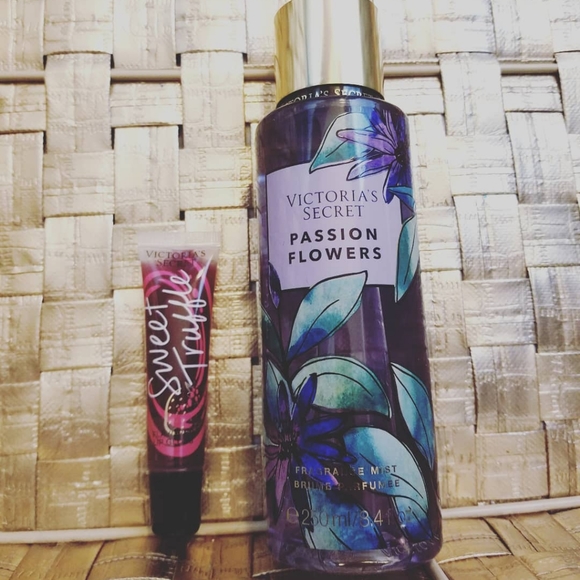Victoria's Secret Other - 🔥SALE🔥VS passion flowers bundle